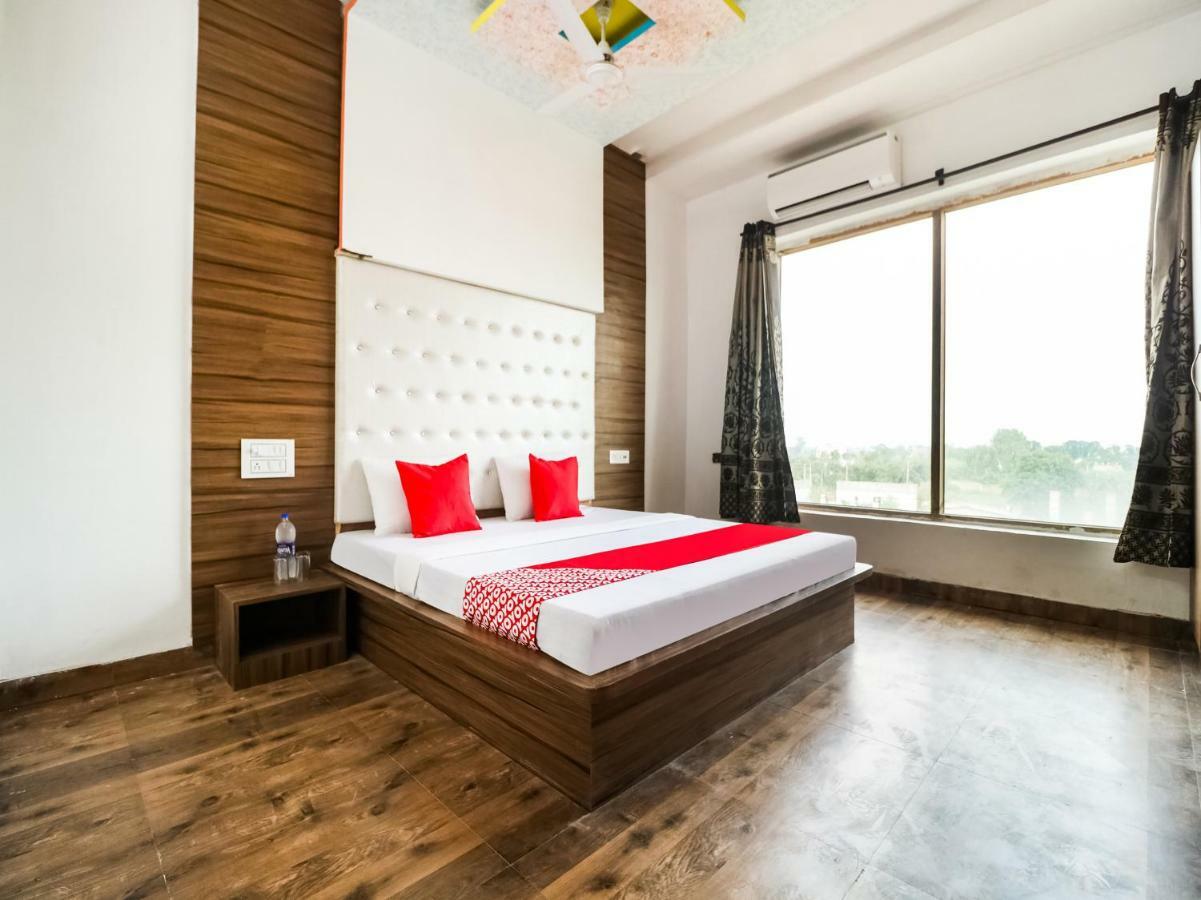 Oyo 47630 Grand Villa Moga Zewnętrze zdjęcie