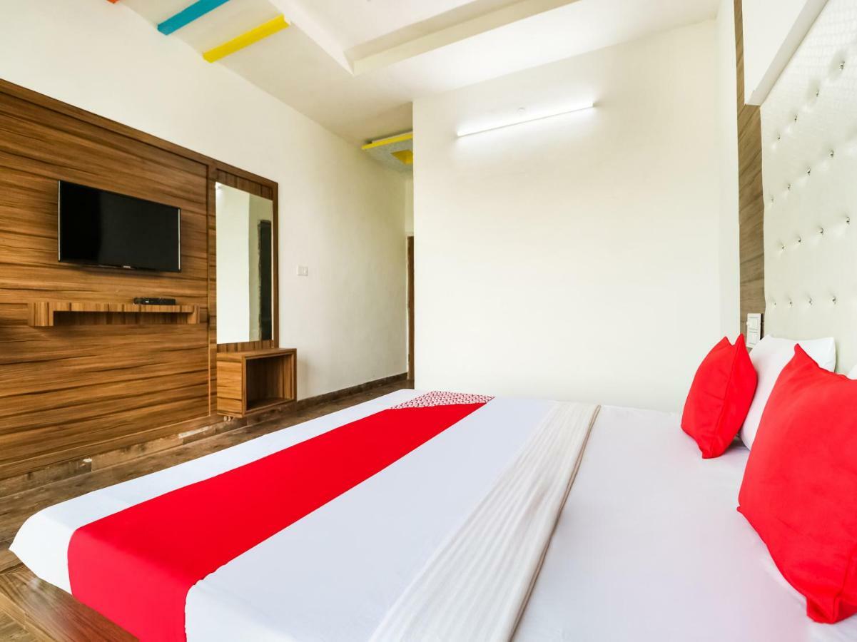 Oyo 47630 Grand Villa Moga Zewnętrze zdjęcie